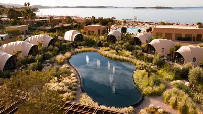 91 Athens Riviera, The Resort, Athens, Greece