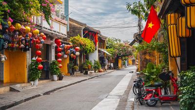 Deluxe 10-Day Vietnam Highlights 2026 with Ha Long Bay & Hoi An by 