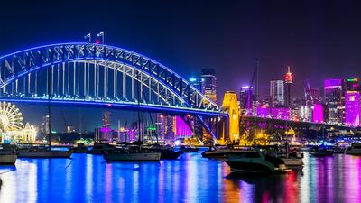 Sydney: See the Lights of Vivid Sydney on a 90-Minute Harbour Cruise with Welcome Drink