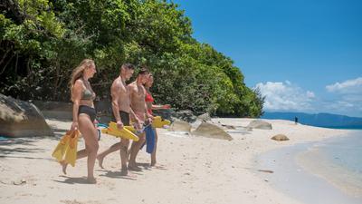 Cairns: Explore Fitzroy Island with Full or Half-Day Ferry Transfers with Optional Upgrades