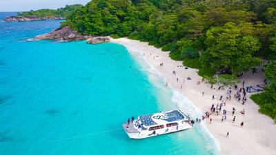 Khao Lak: Full-Day Similan Islands Tour with Lunch, Snorkelling Equipment & High-Speed Catamaran Transfers