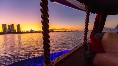 Gold Coast: Stylish Private Gondola Cruise with Deluxe Cheese Platter & Bottle of Wine