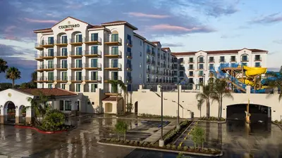 Courtyard by Marriott Anaheim Theme Park Entrance, Anaheim, United States
