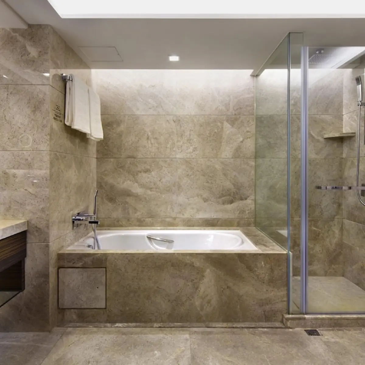New World Millennium Hong Kong Hotel, Kowloon, Hong Kong 4