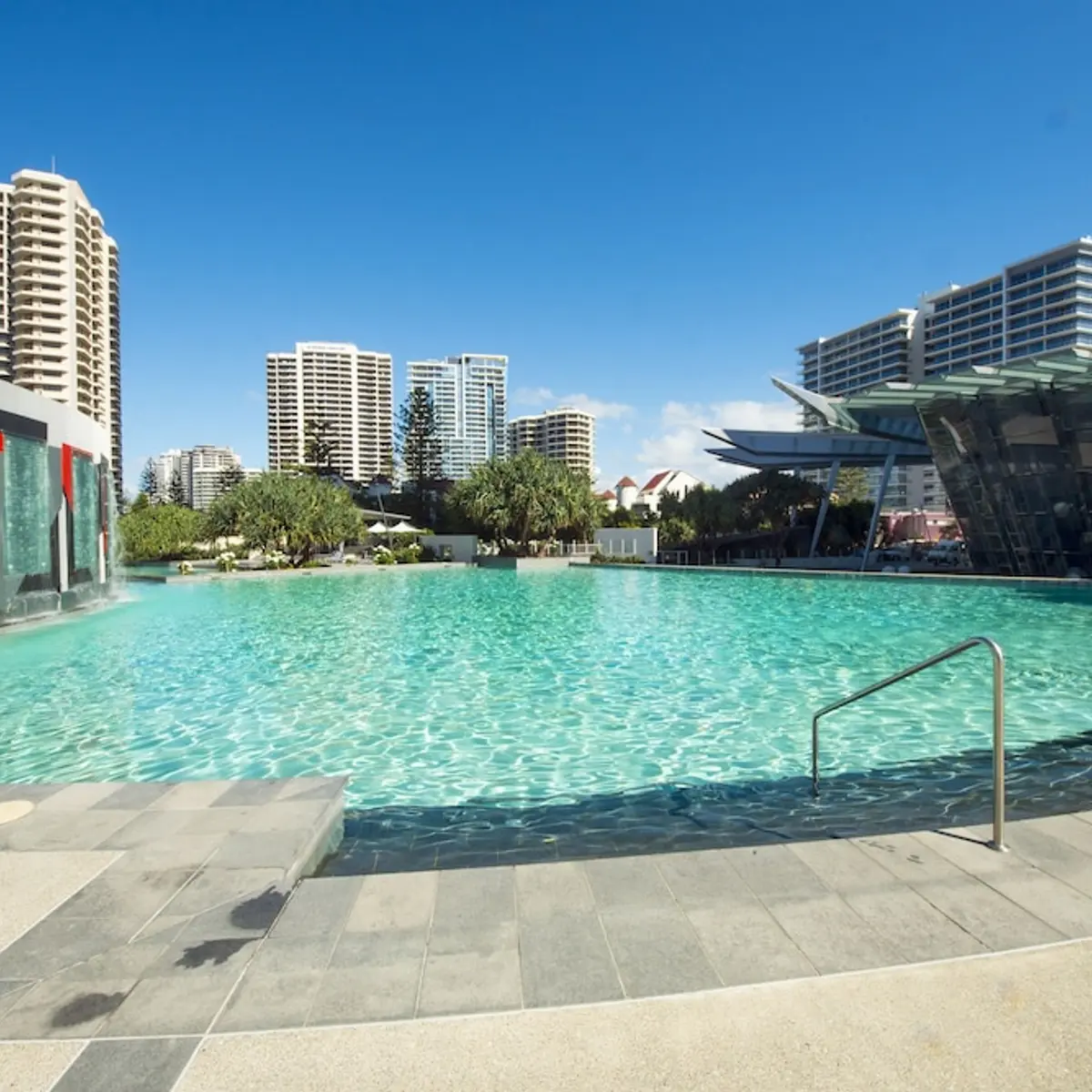 Q1 Resort & Spa, Surfers Paradise, Australia 5