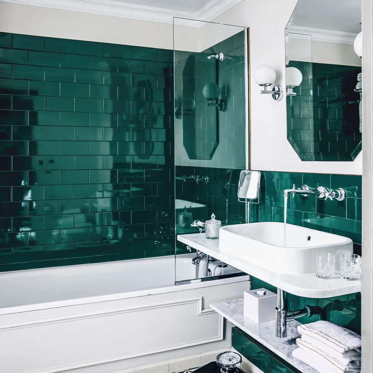 Grand Pigalle Hotel, Paris, France 6
