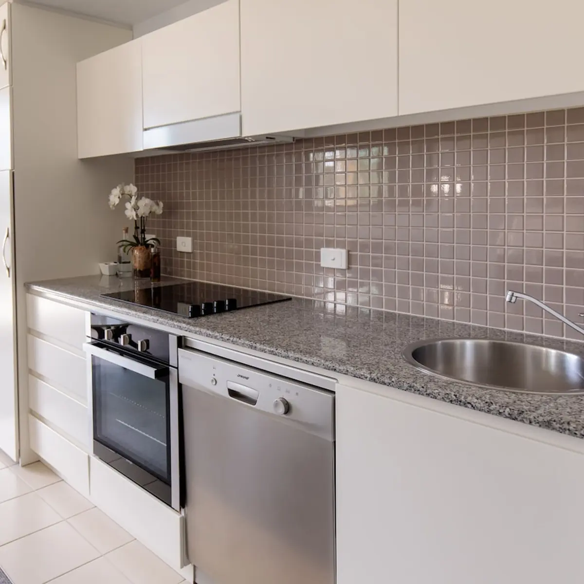 Oaks Glenelg Plaza Pier Suites, Glenelg, Australia 4