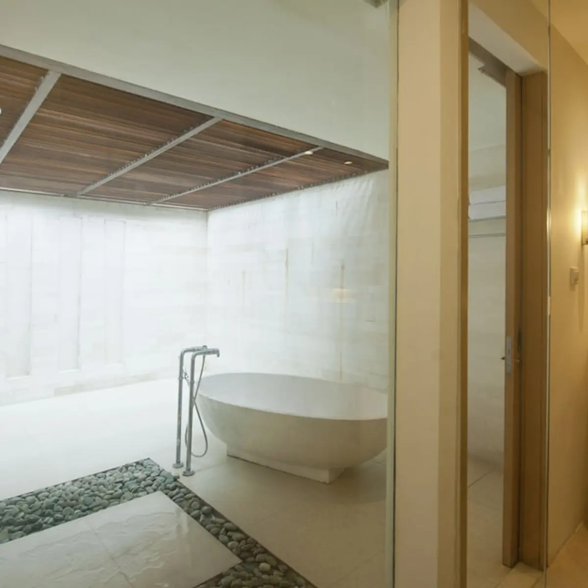 Holiday Inn Resort Baruna Bali by IHG, Kuta, Indonesia 2
