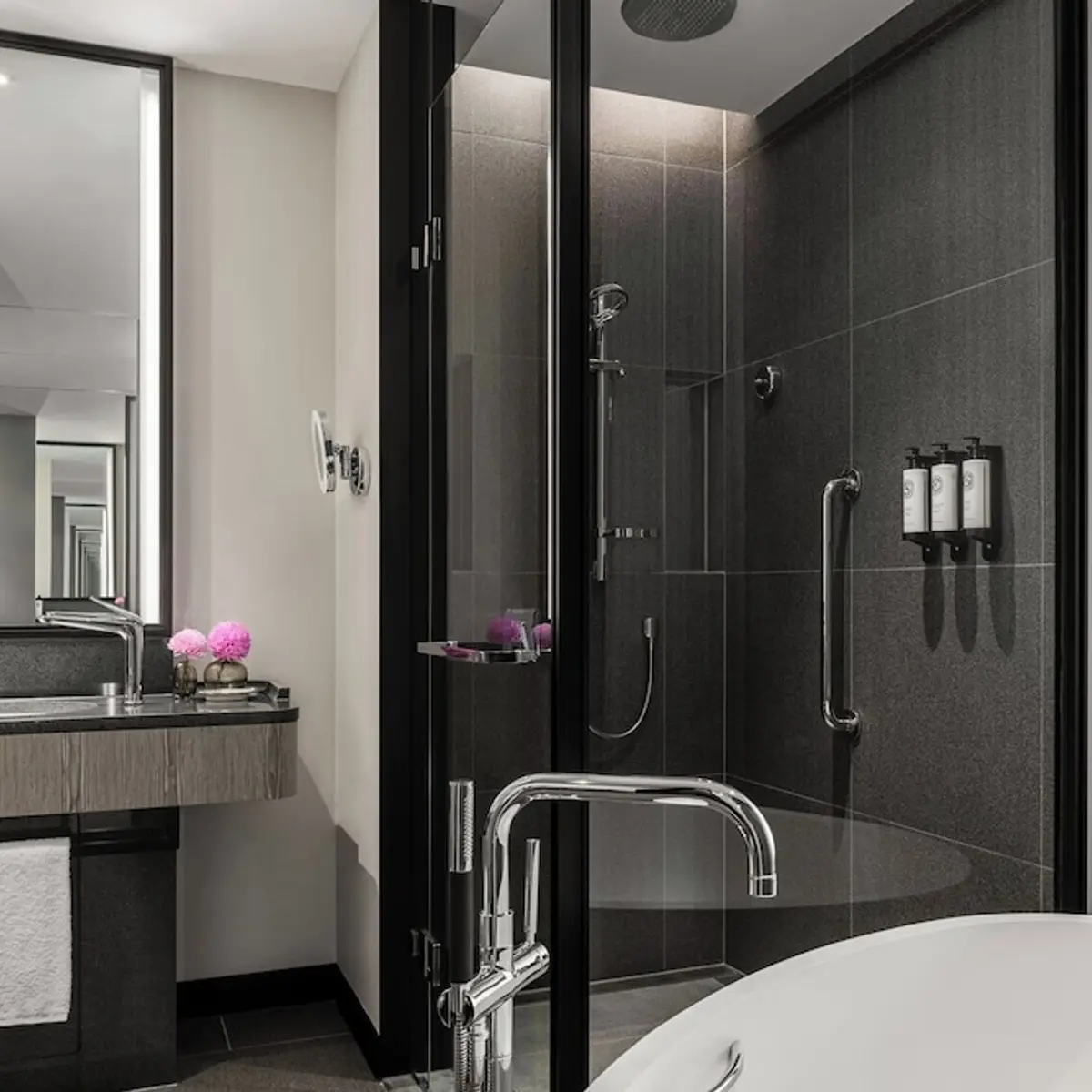 The Langham, Gold Coast and Jewel Residences, Surfers Paradise, Australia 5