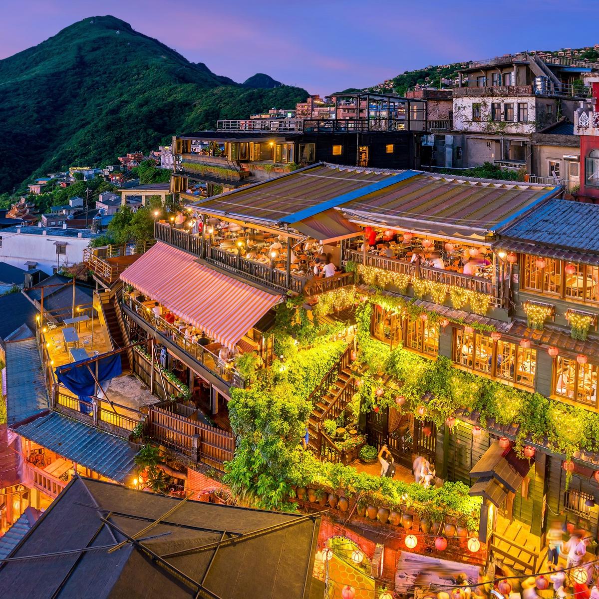 Premium-13-tägige Rundreise „Das Beste von Taiwan“ 2027 mit Taipeh, dem Breezy Blue Train und Yilan von  4