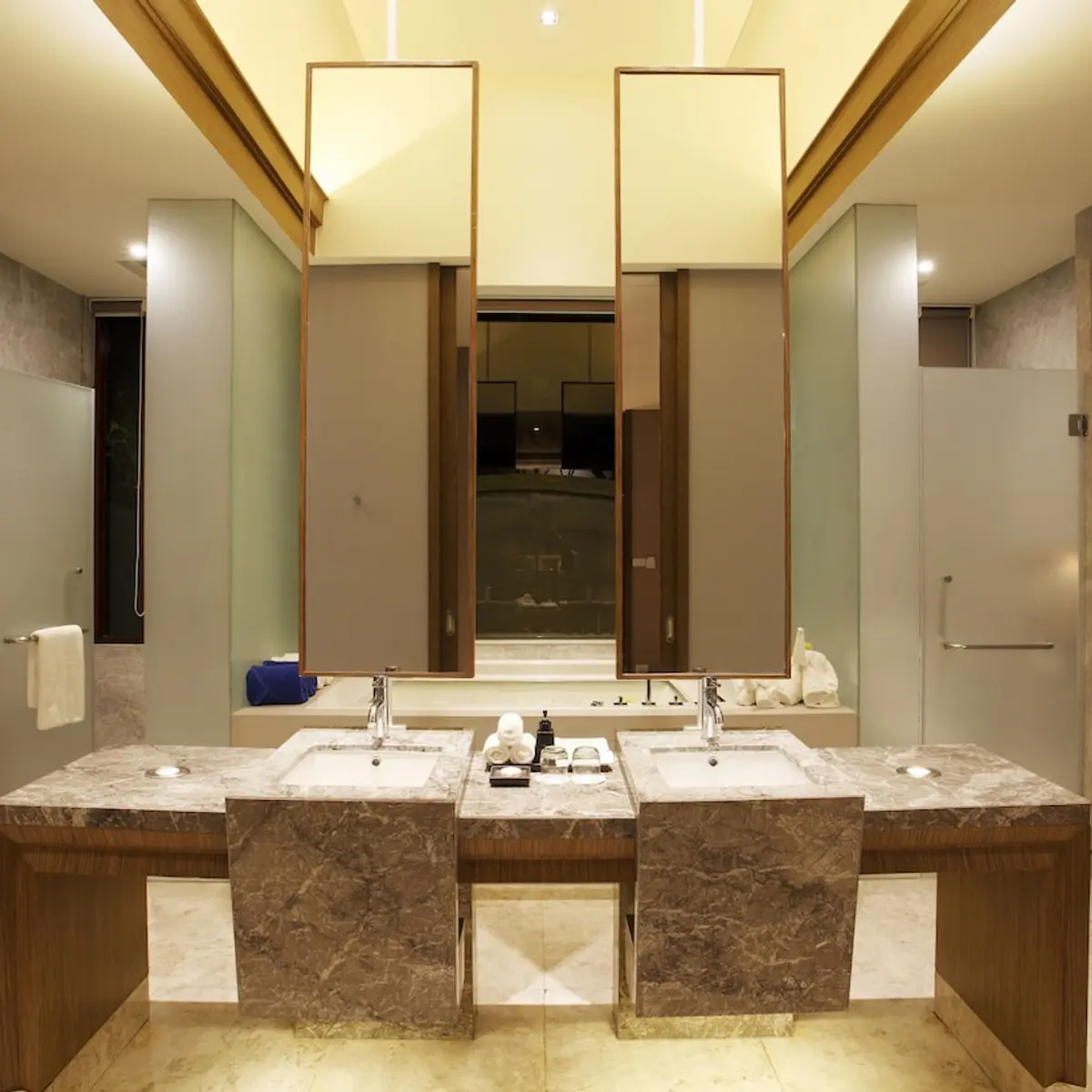 Graceland Khaolak Beach Resort, Takua Pa, Thailand 6