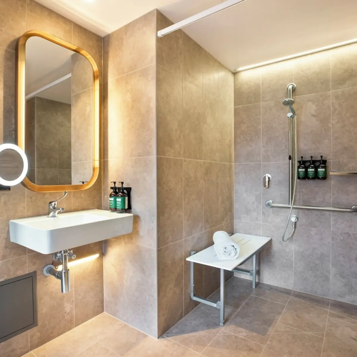 Crowne Plaza Melbourne by IHG, Docklands, Australia 6