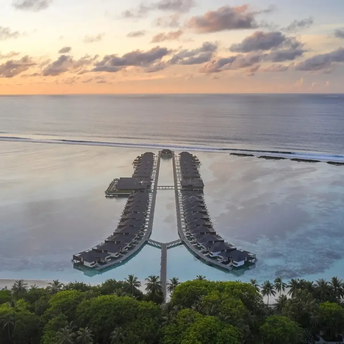 Offre à durée limitée : 12 jours à la découverte du meilleur du Sri Lanka en 2027 + séjour de 5 nuits tout compris en villa sur pilotis à Villa Nautica Maldives par  5