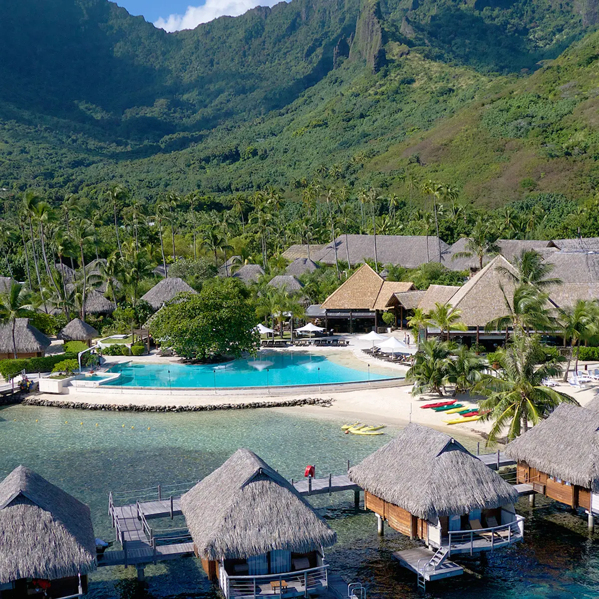 Manava Beach Resort & Spa Moorea, Moorea, French Polynesia 5