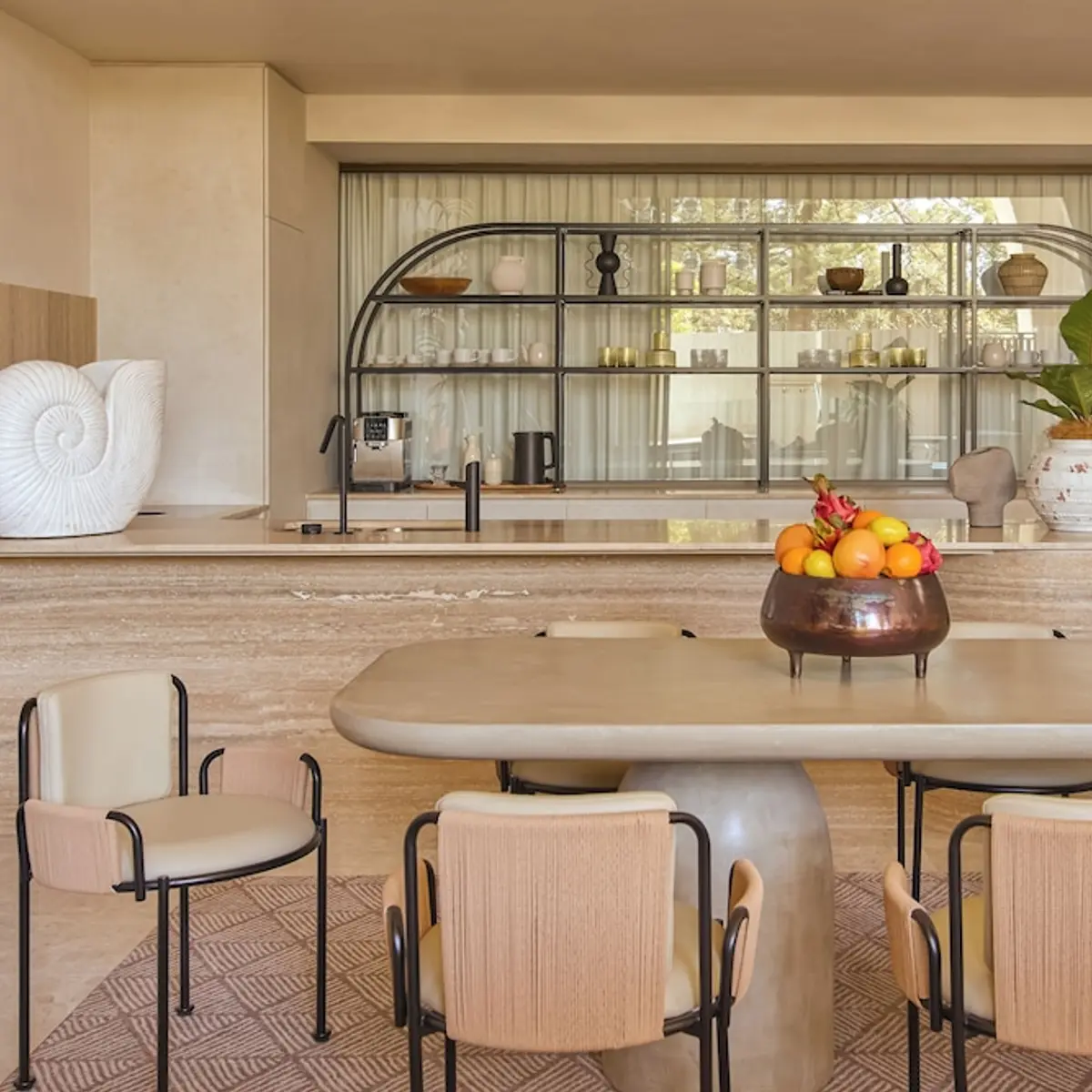 Mondrian Gold Coast, Burleigh Heads, Australia 6