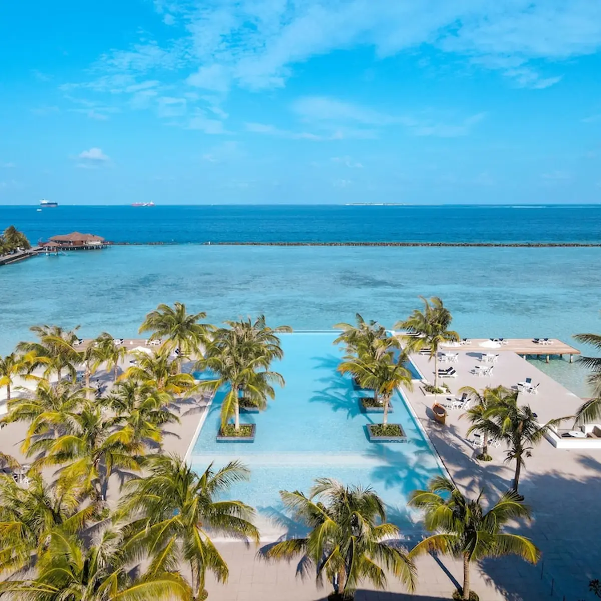 Villa Nautica Paradise Island Resort, Lankanfinolhu, Maldives 1