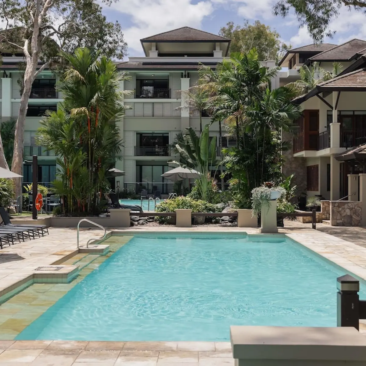 Pullman Palm Cove Sea Temple Resort and Spa, Palm Cove, Australia 1