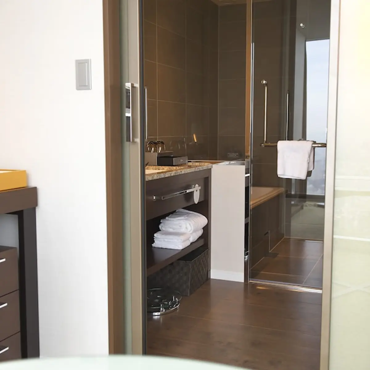 Osaka Marriott Miyako Hotel, Osaka, Japan 4