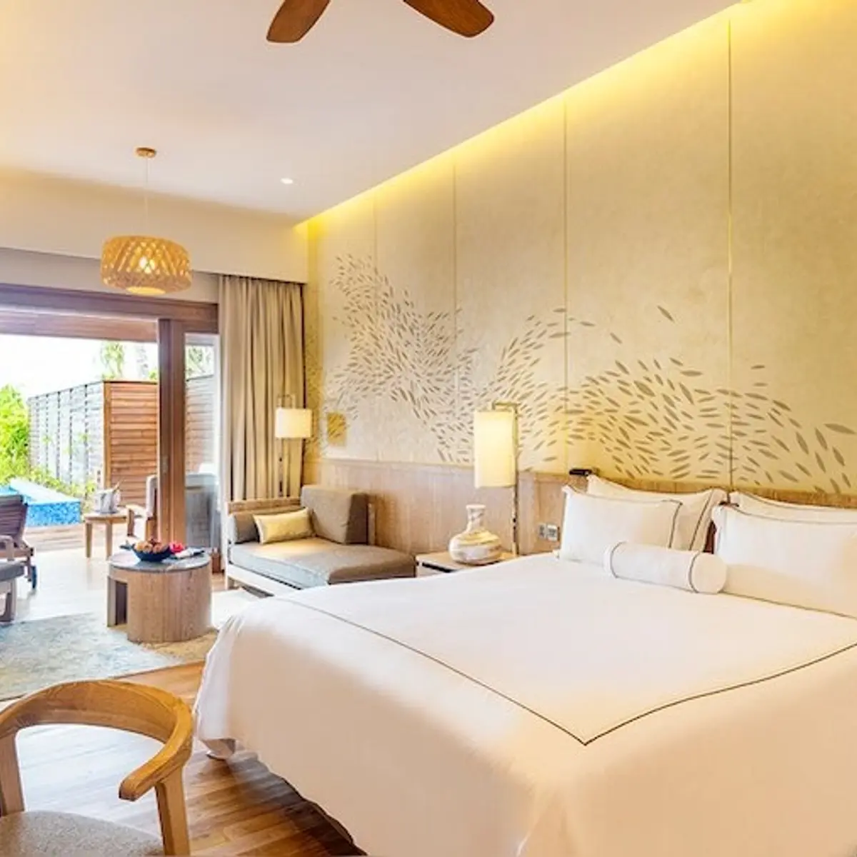 Lily Beach Resort and Spa, Huvahendhoo, Maldives 5