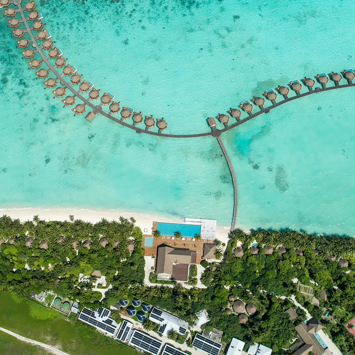 Mercure Maldives Kooddoo Resort, Kooddoo Island, Maldives 4