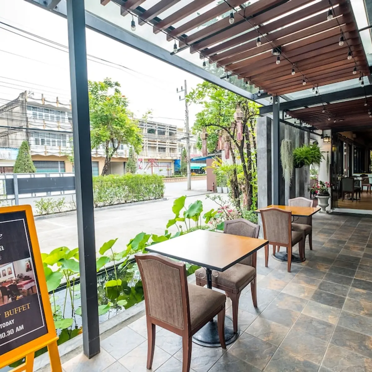 Le Patta Resort & Hotel Chiang Rai, Chiang Rai, Thailand 8