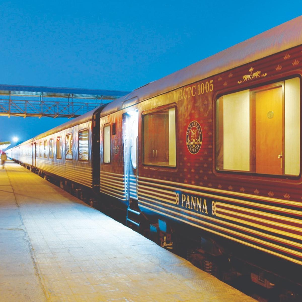 Ultra Lux – Voyage ferroviaire tout compris de 10 jours en Inde à bord du Maharajas' Express et séjour au Leela Palace par  2