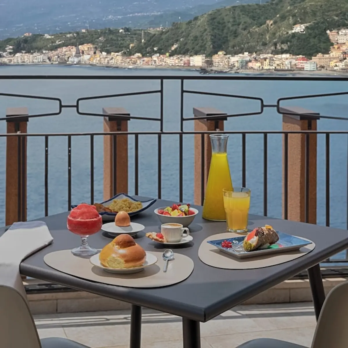UNA Hotels Capotaormina, Taormina, Italy 7