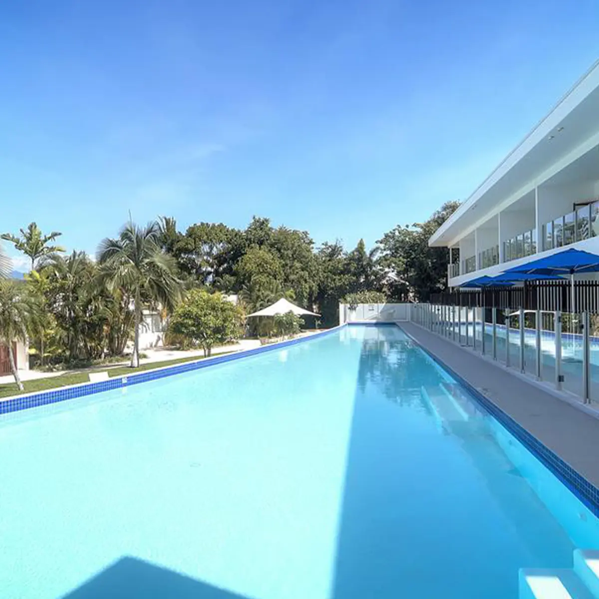 Pool Resort Port Douglas, Port Douglas, Queensland 1