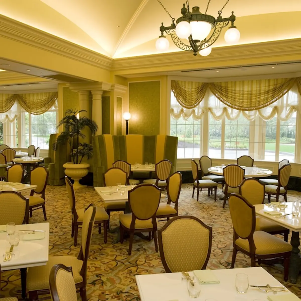 Tokyo Disneyland Hotel, Urayasu, Japan 7