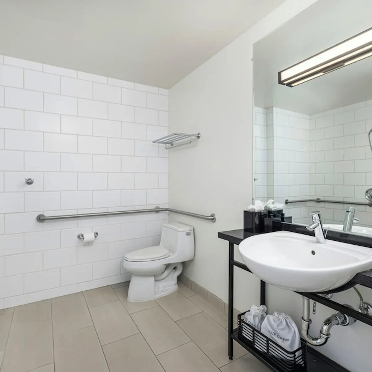 Hotel Erwin Venice Beach, Venice, United States 7