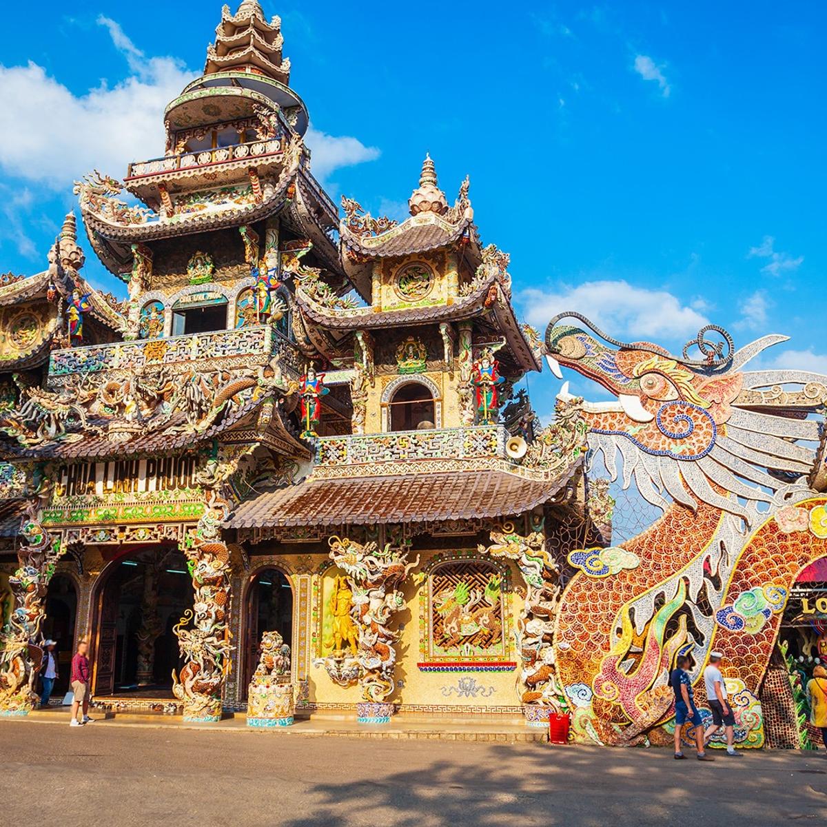 12-tägige Premium-Privatreise durch Vietnam 2027 mit The Vietage Luxury Train, Ha Long Bay & Nha Trang von  3