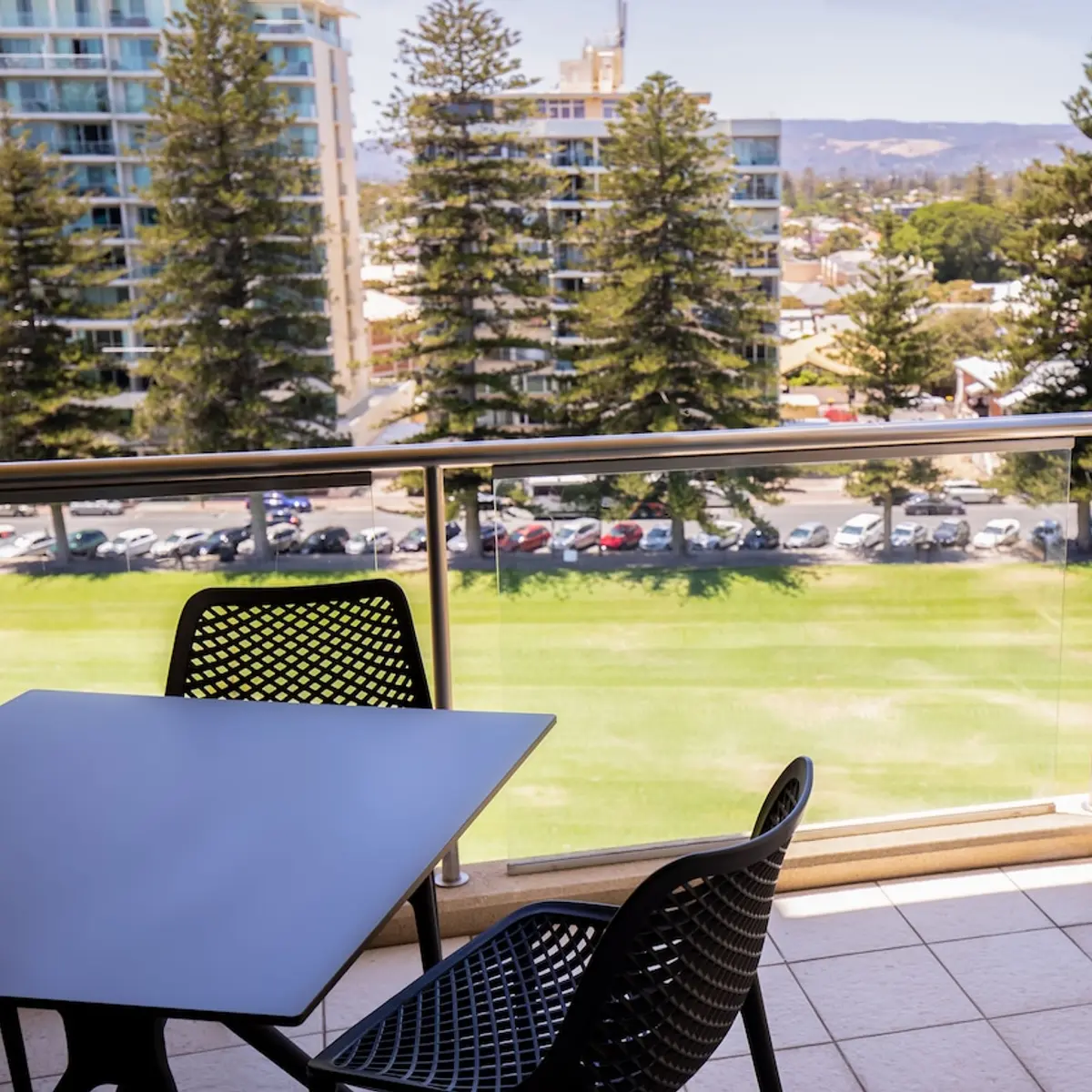 Oaks Glenelg Plaza Pier Suites, Glenelg, Australia 8