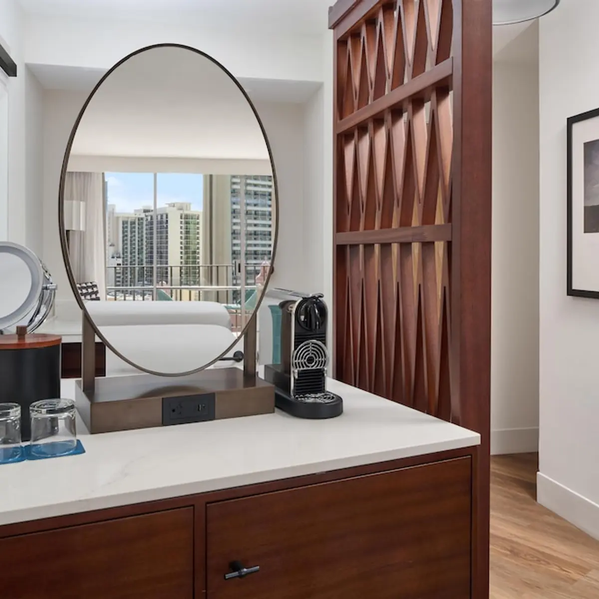 OUTRIGGER Waikiki Beach Resort, Honolulu, United States 8