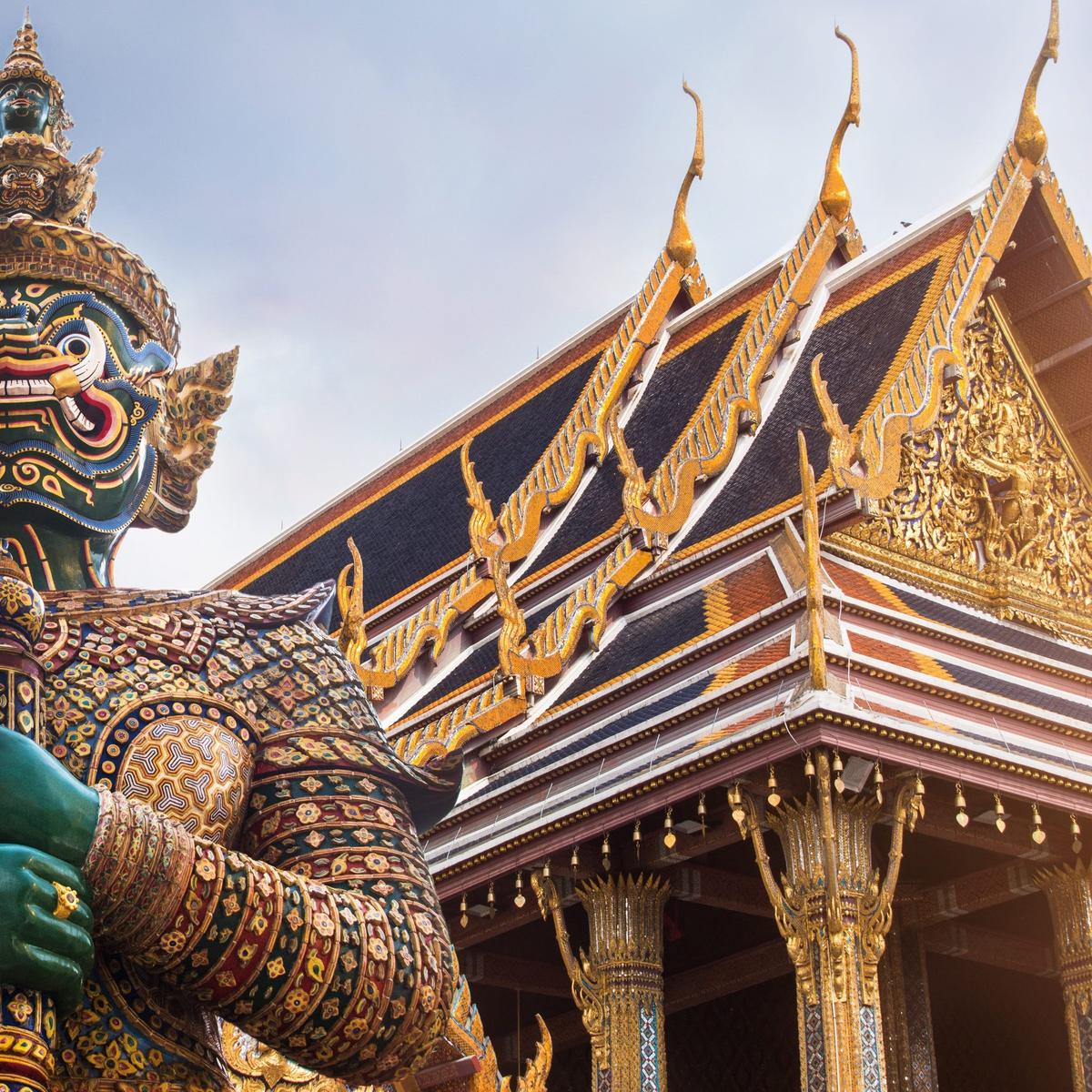 Deluxe 20-Day Vietnam, Cambodia, Laos & Thailand Discovery 2026 with Ha Long Bay, Siem Reap, Luang Prabang & Bangkok by  4