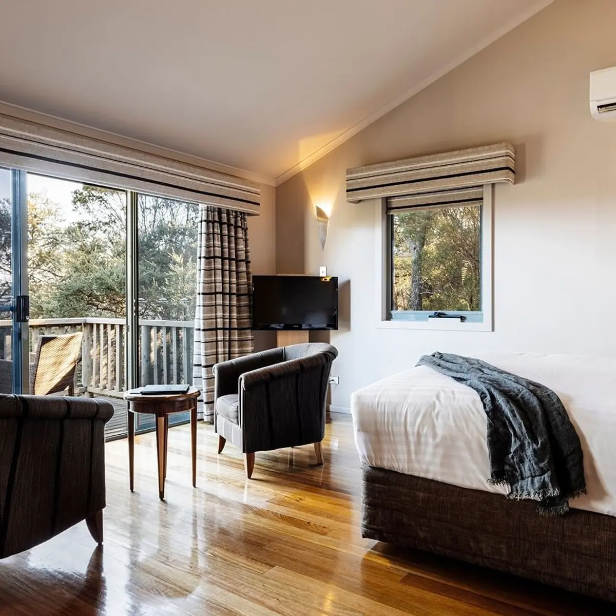 Freycinet Lodge, Coles Bay, Tasmania 3