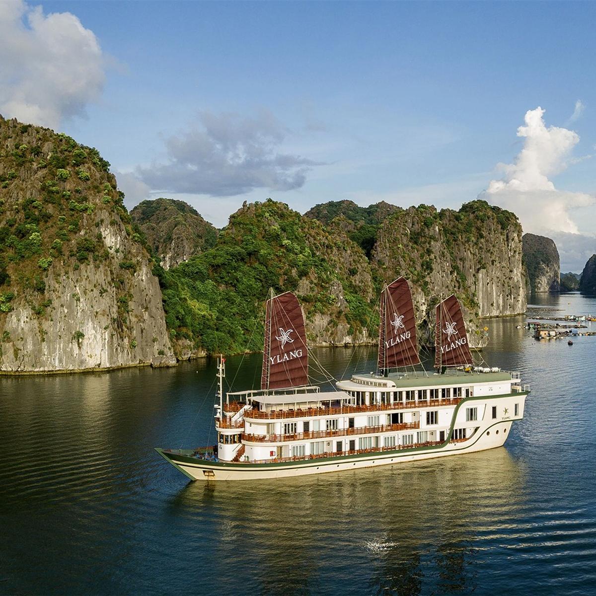 Ultra Lux 12-tägige private Vietnamreise 2027 mit einer Kreuzfahrt in der Lan-Ha-Bucht, Hoi An und opulenten Aufenthalten in Städten von Luxury Escapes Tours 5