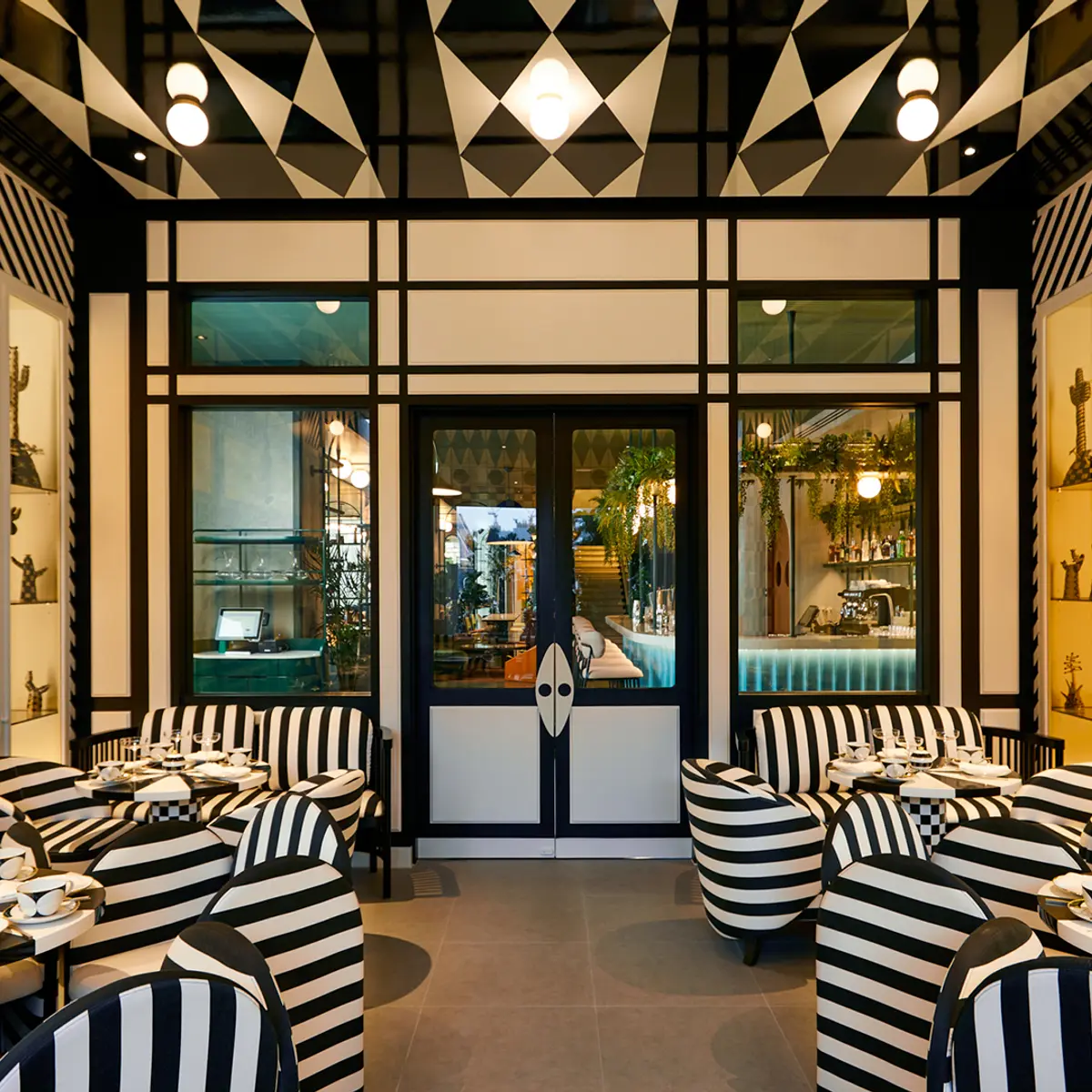 The Standard, Bangkok Mahanakhon, Bangkok, Thailand 5