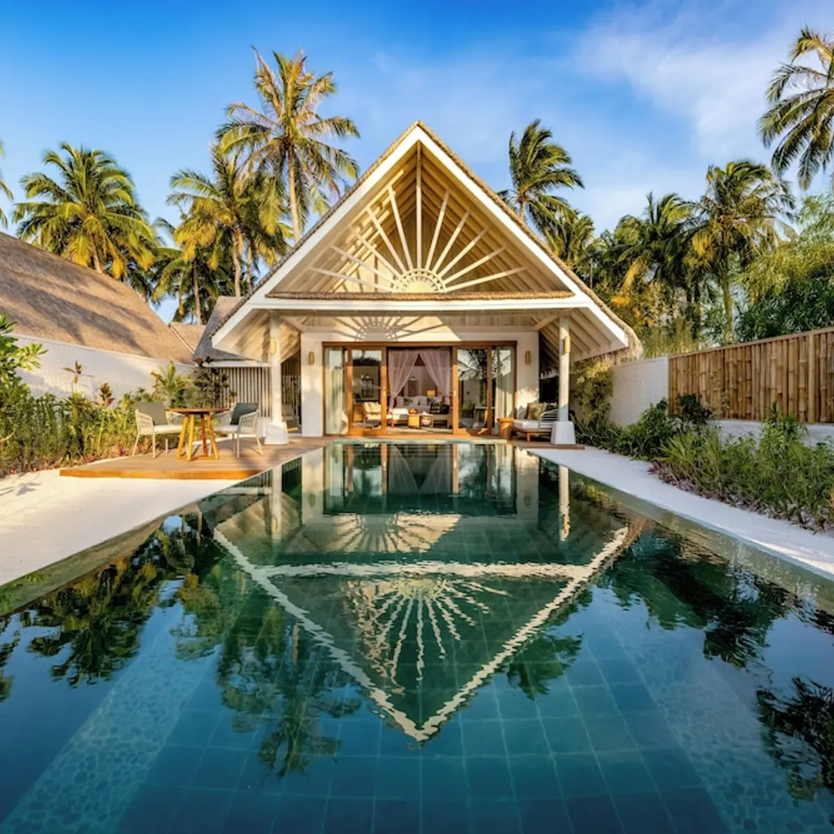RAH GILI MALDIVES, Mahaanaelhihuraa, Maldives 1