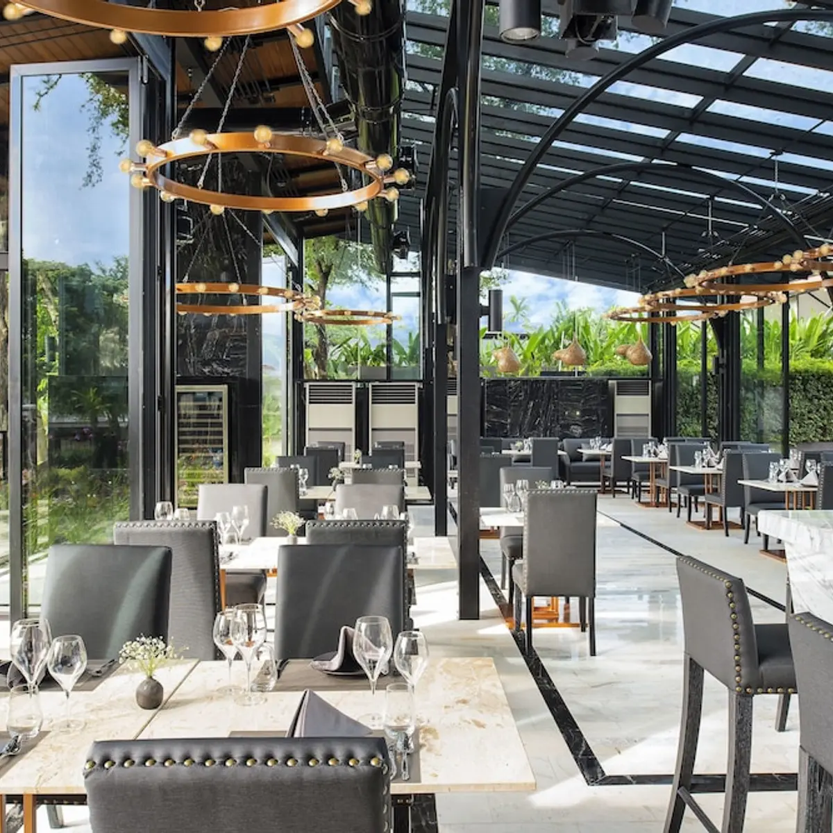 Cross Chiang Mai Riverside, Chiang Mai, Thailand 7