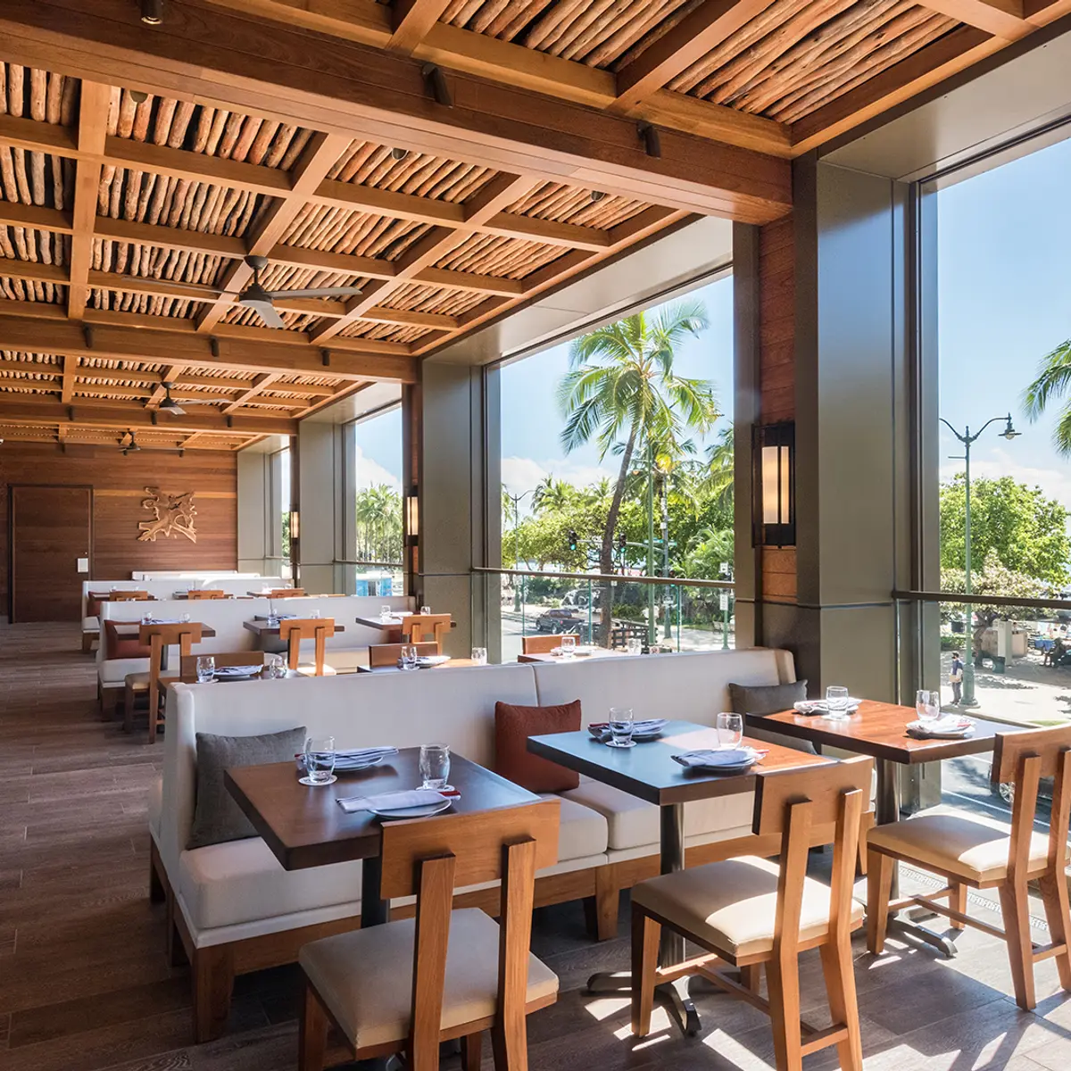 ‘Alohilani Resort Waikiki Beach, Hawaii, United States 4