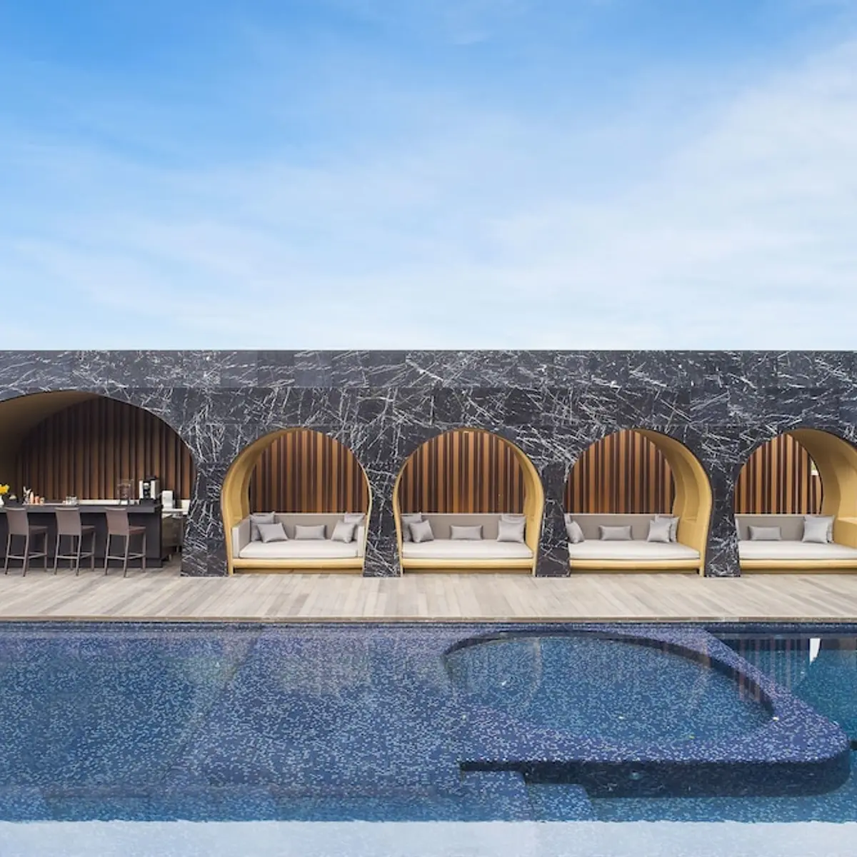 Cross Chiang Mai Riverside, Chiang Mai, Thailand 5