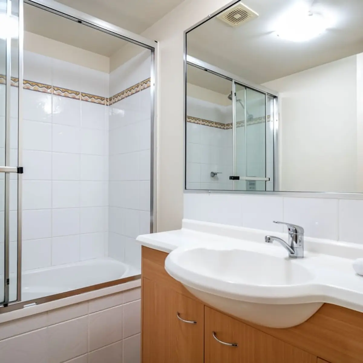 Turtle Beach Resort, Mermaid Beach, Australia 6