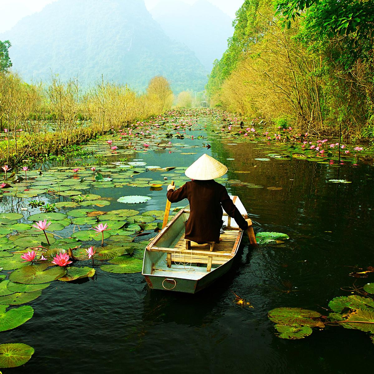 Deluxe 20-Day Vietnam, Cambodia, Laos & Thailand Discovery 2026 with Ha Long Bay, Siem Reap, Luang Prabang & Bangkok by  7