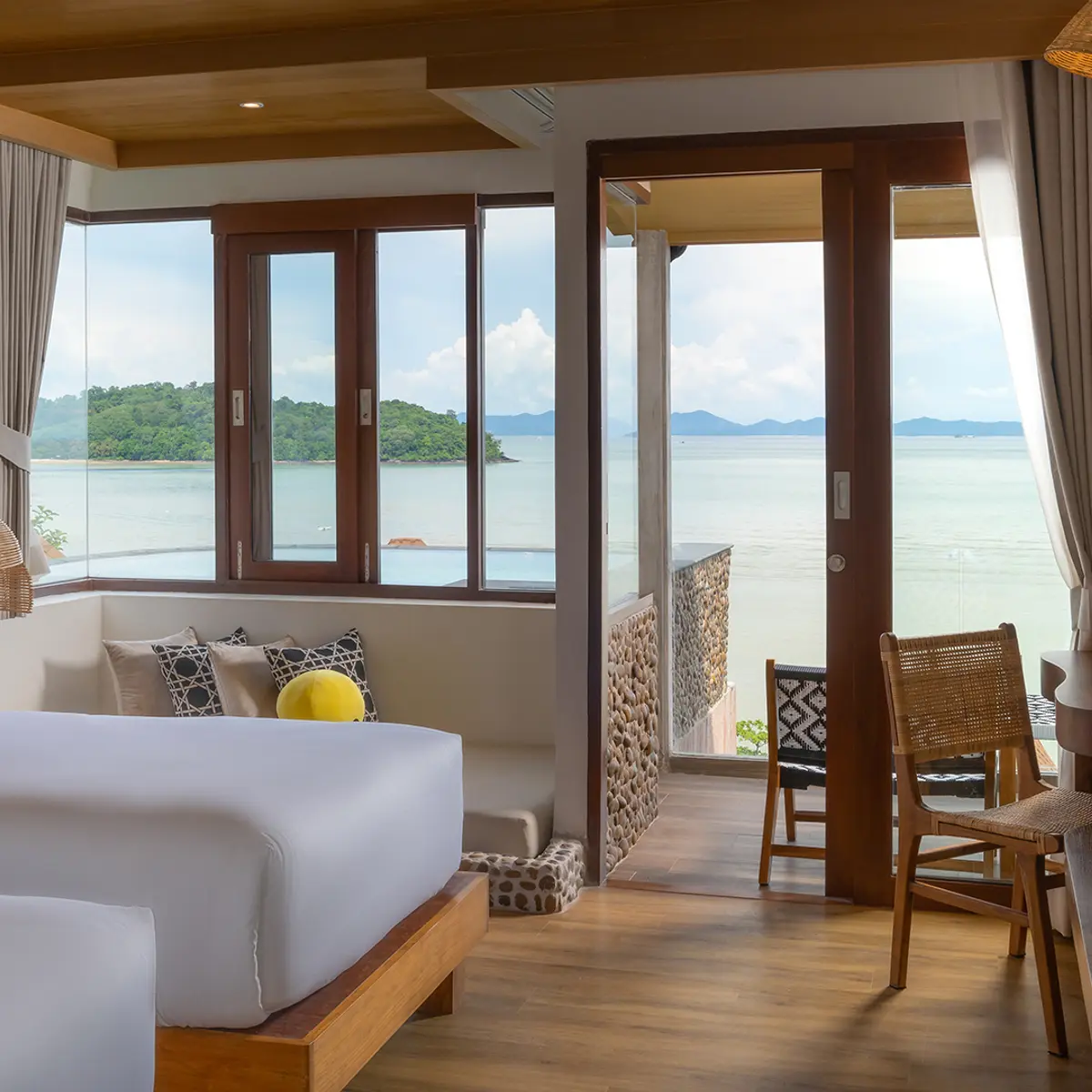 Sinae Phuket Luxury Hotel, Phuket, Thailand 3