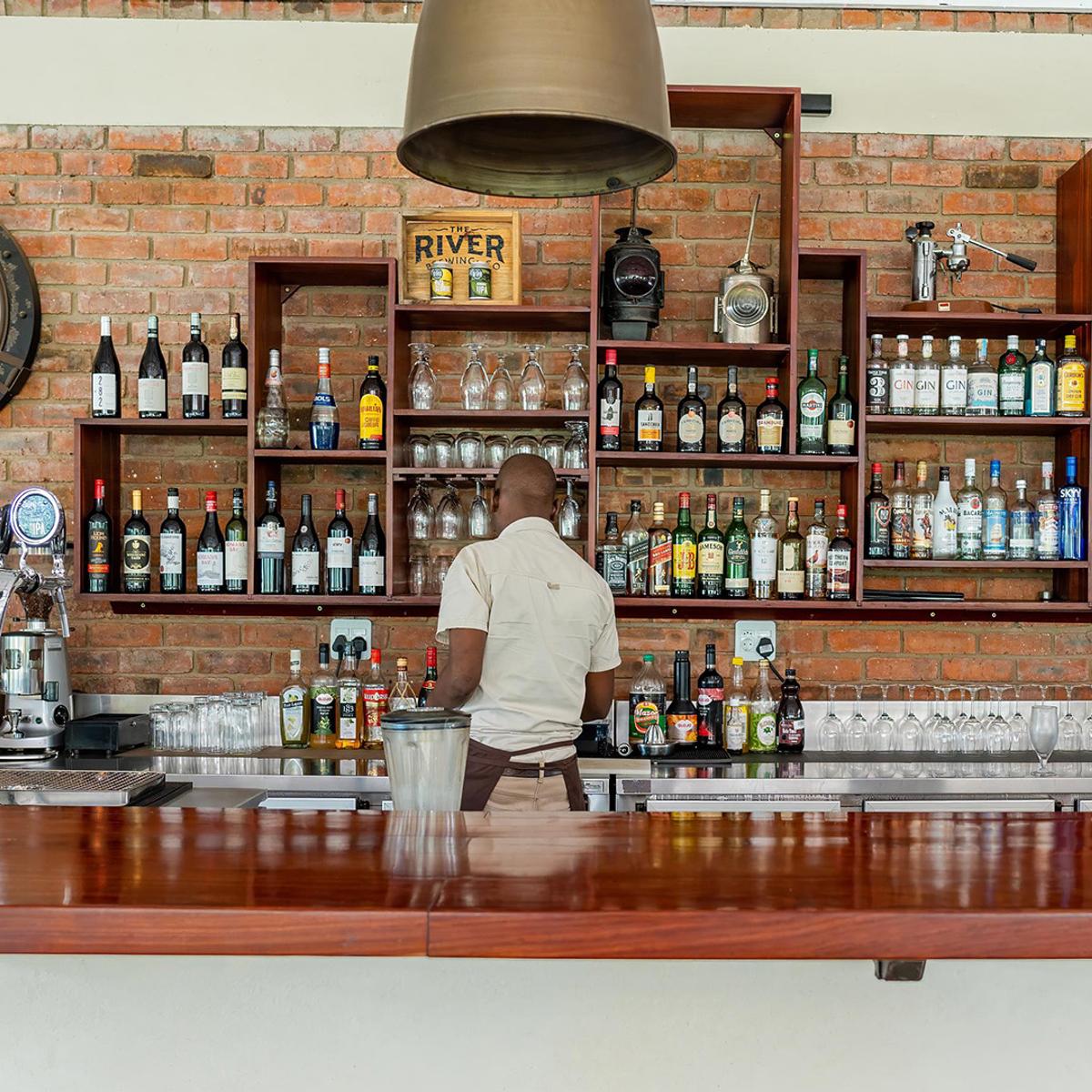 Deluxe 9-Day Best of South Africa, Zimbabwe and Botswana with All-Inclusive Kruger Safari by  7