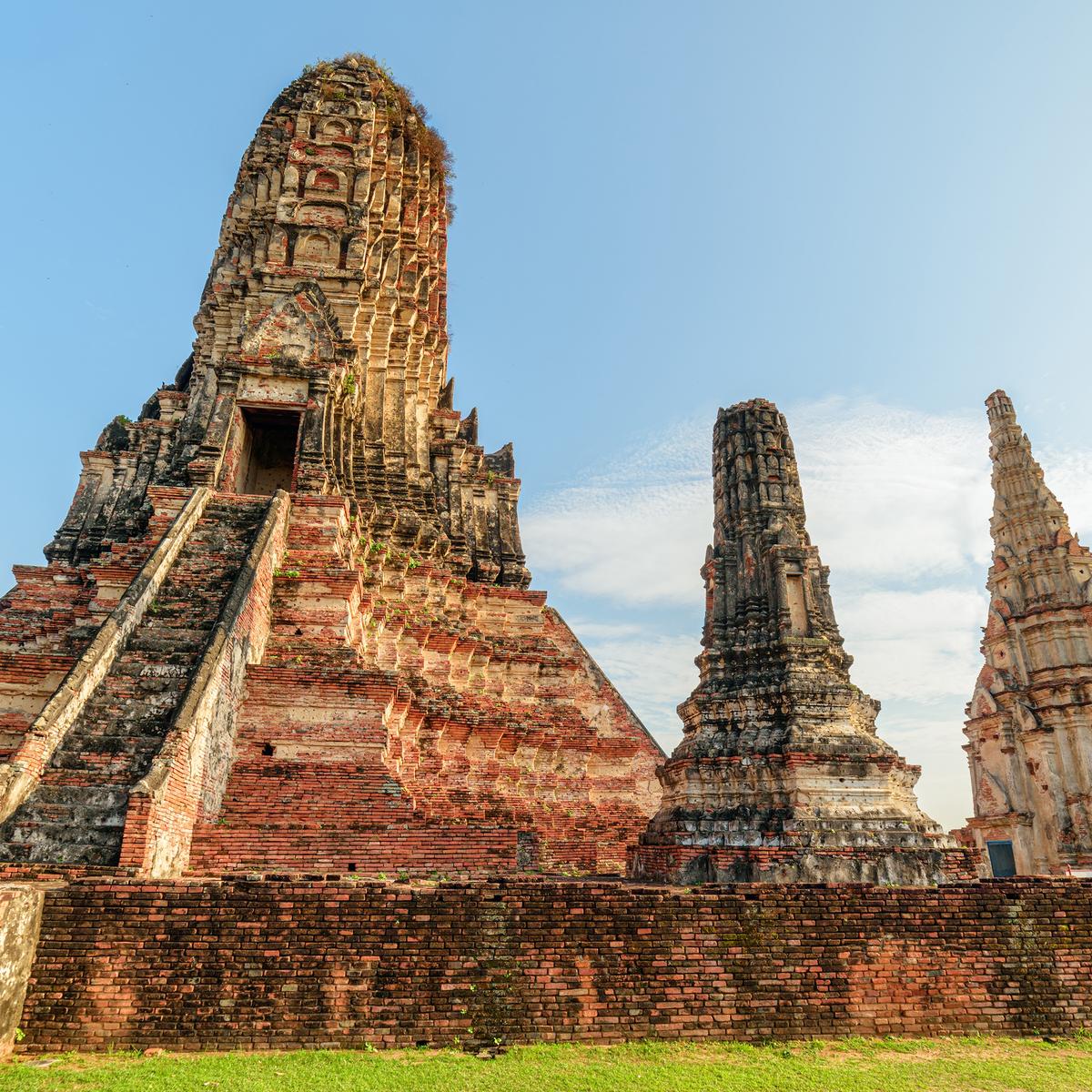 12-tägige Deluxe-Reise: Höhepunkte Nordthailands 2027 mit River Kwai, Chiang Mai & Chiang Rai von  5