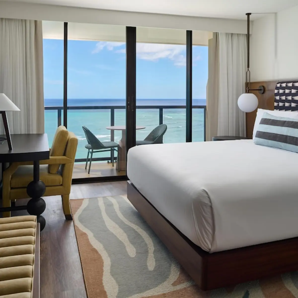 OUTRIGGER Waikiki Beach Resort, Honolulu, United States 6
