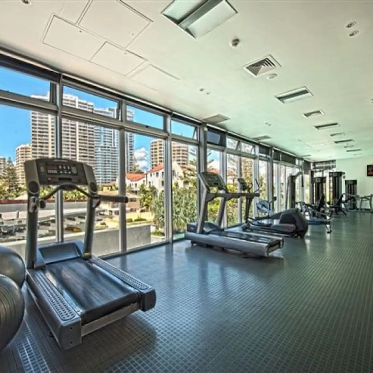 Designer Rooms at Q1 resort - GCLR, Surfers Paradise, Australia 6