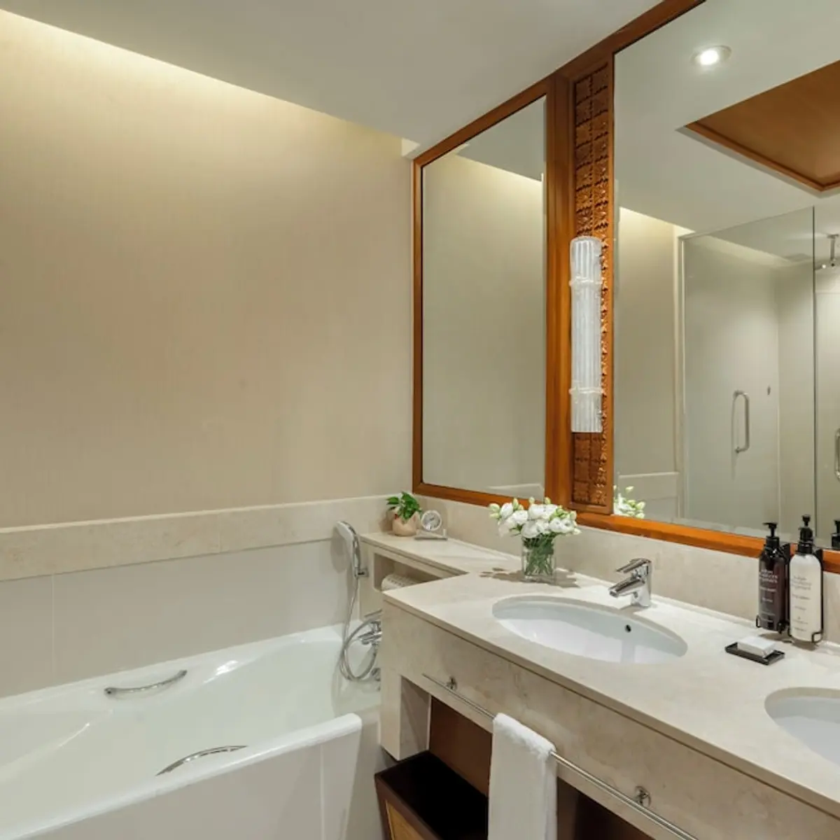 Shangri-La Chiang Mai, Chiang Mai, Thailand 3