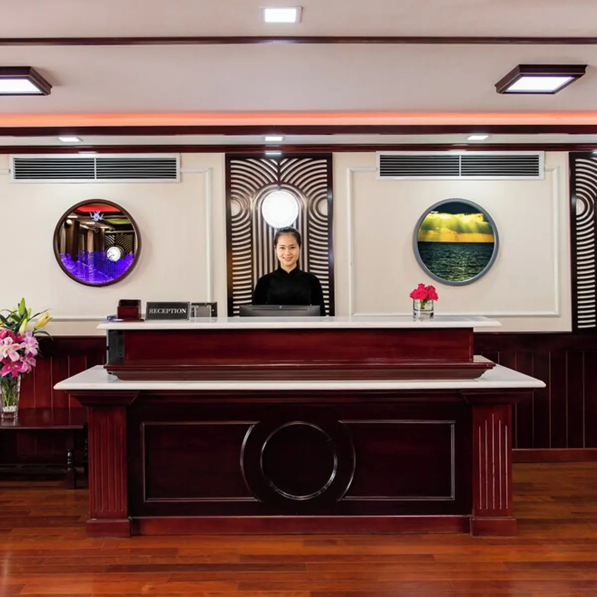 Dora Cruise, Ha Long, Vietnam 4